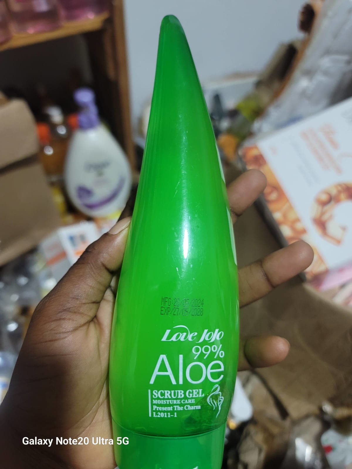 Gel exfoliant  aloe verra love jojo