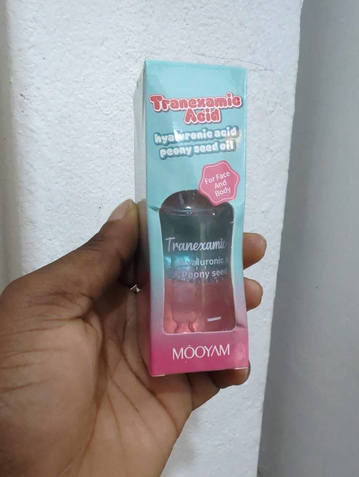 Serum visage a l'acide  traxenamique