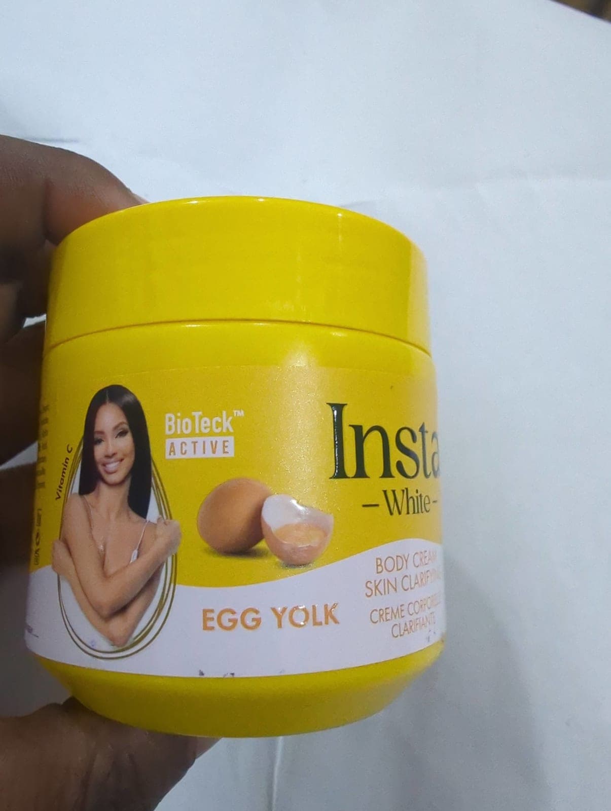 Creme de corps insta petit