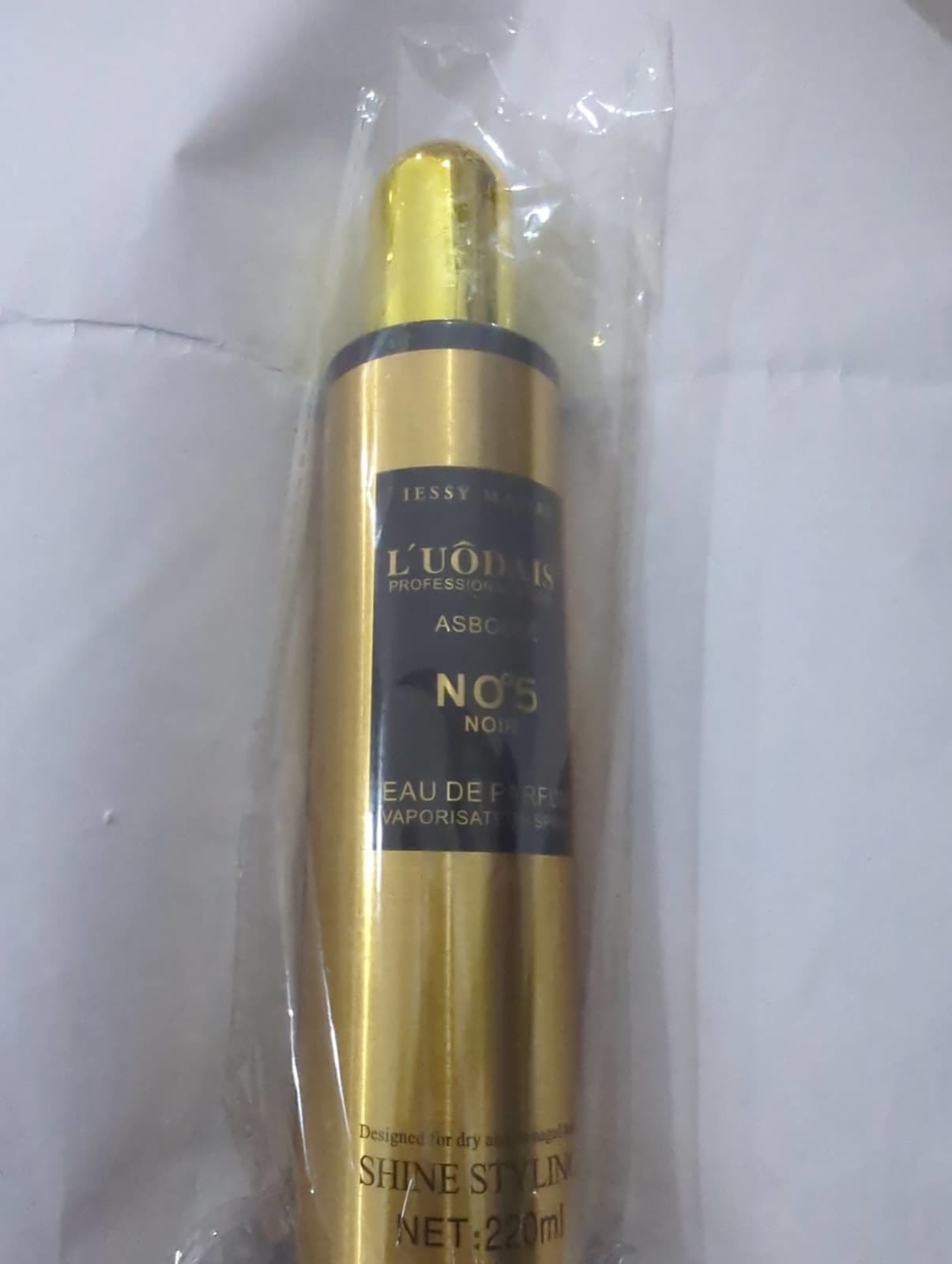 Produits cheveux  effect mouillé UODAis