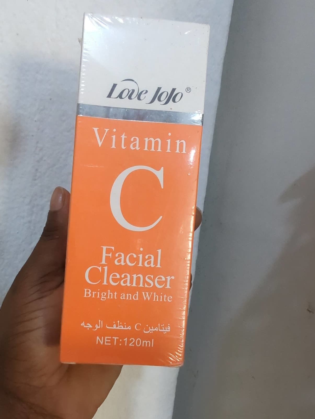 Gel nettoyant visage Vc Love Jojo.