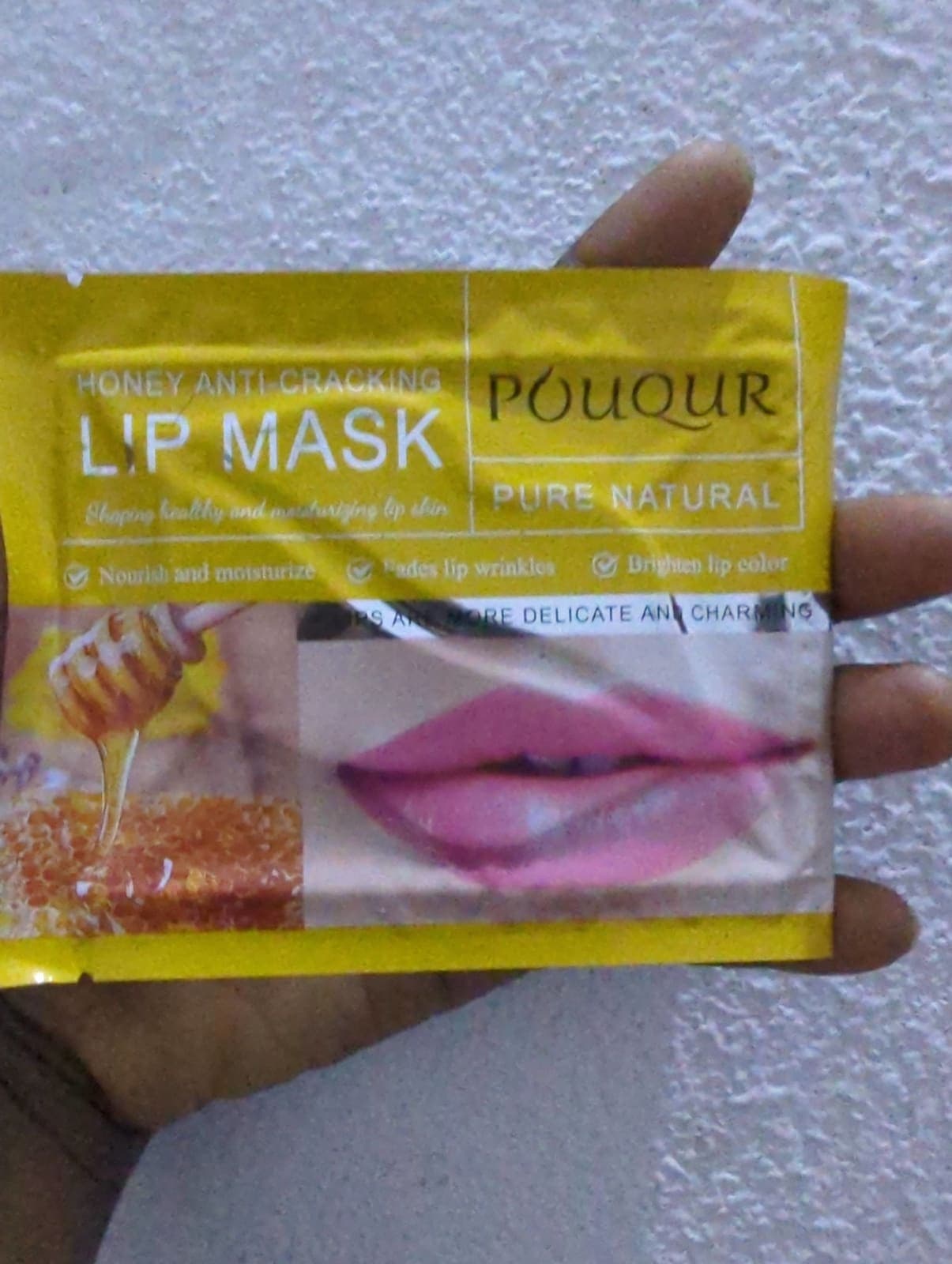 Masque hydratant et gommant lèvre