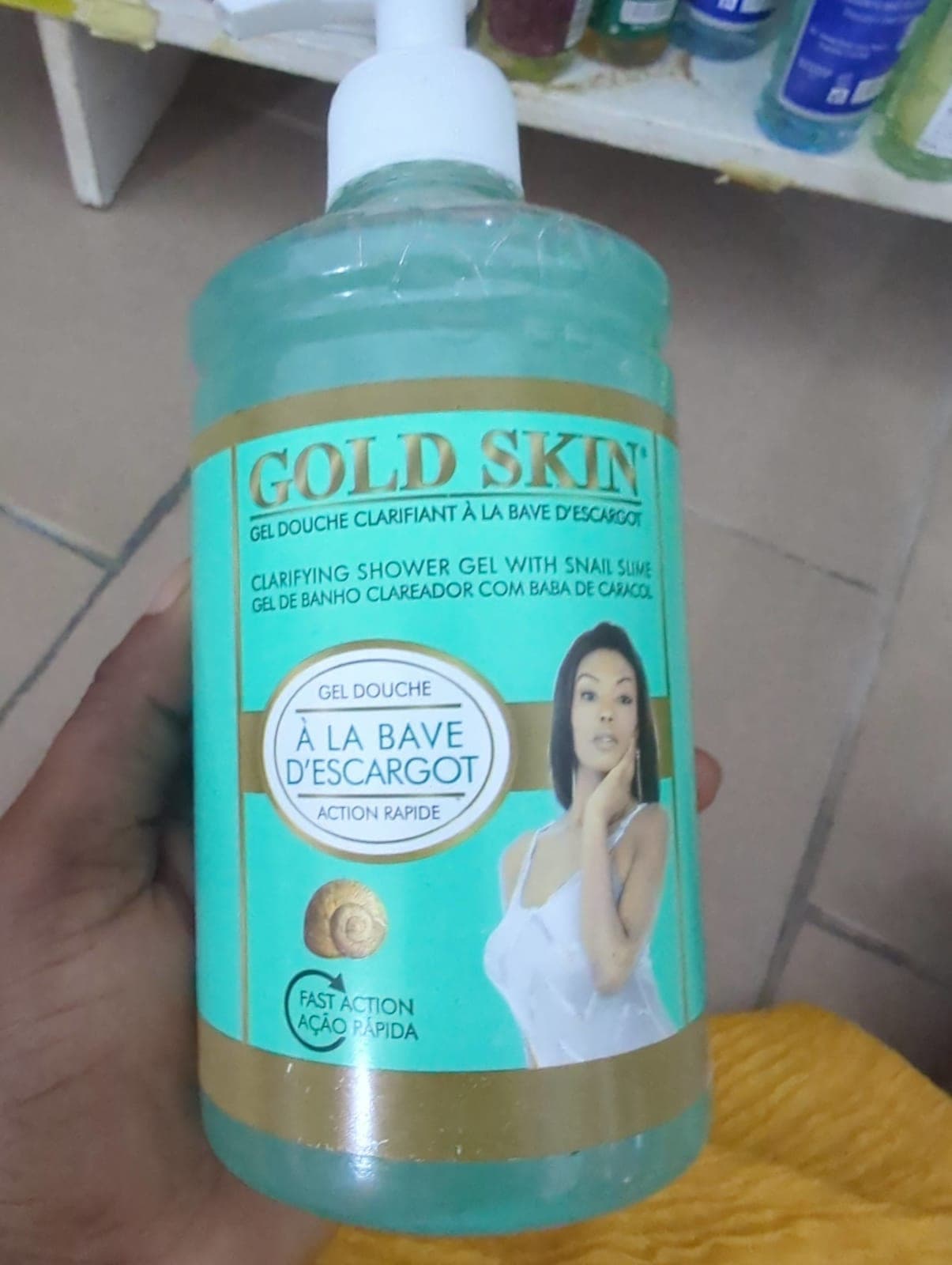 Gel gold skin escargot